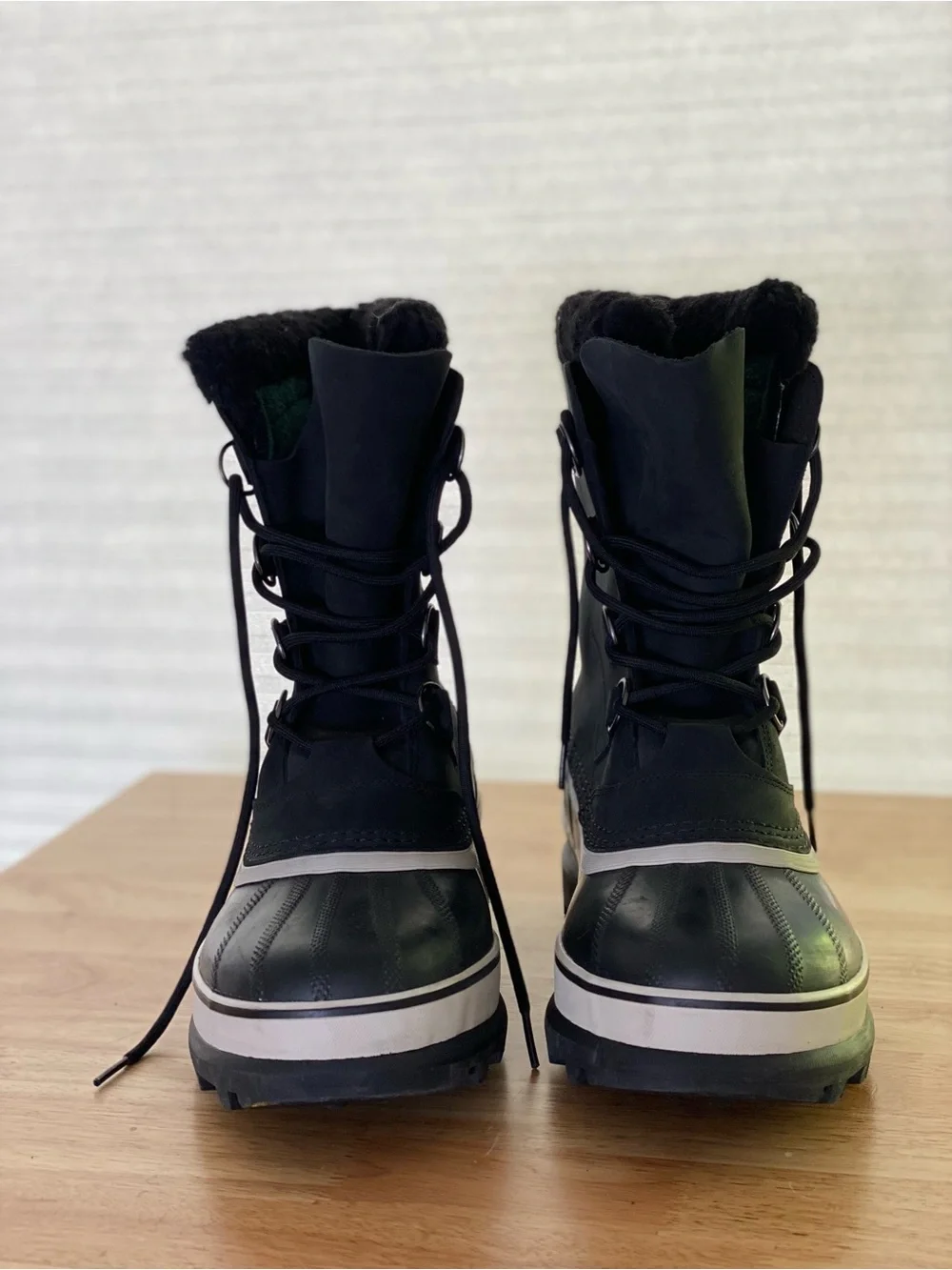 Sorel Black Boots with White Trim - Lace-Up Winter Footwear